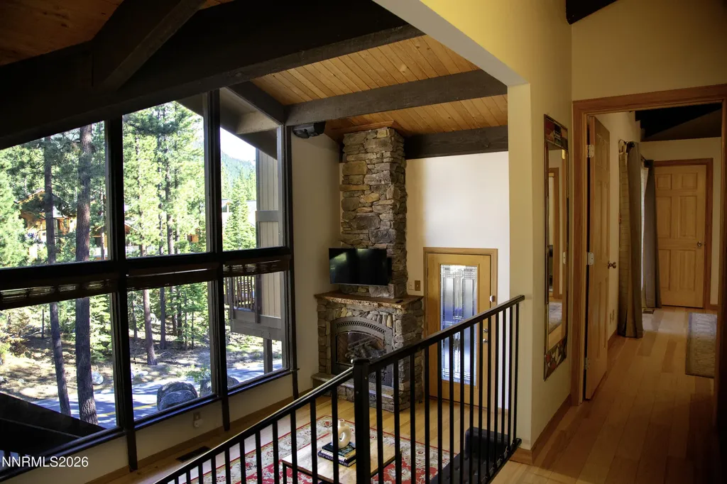 11 Manzanita Stateline NV 89449