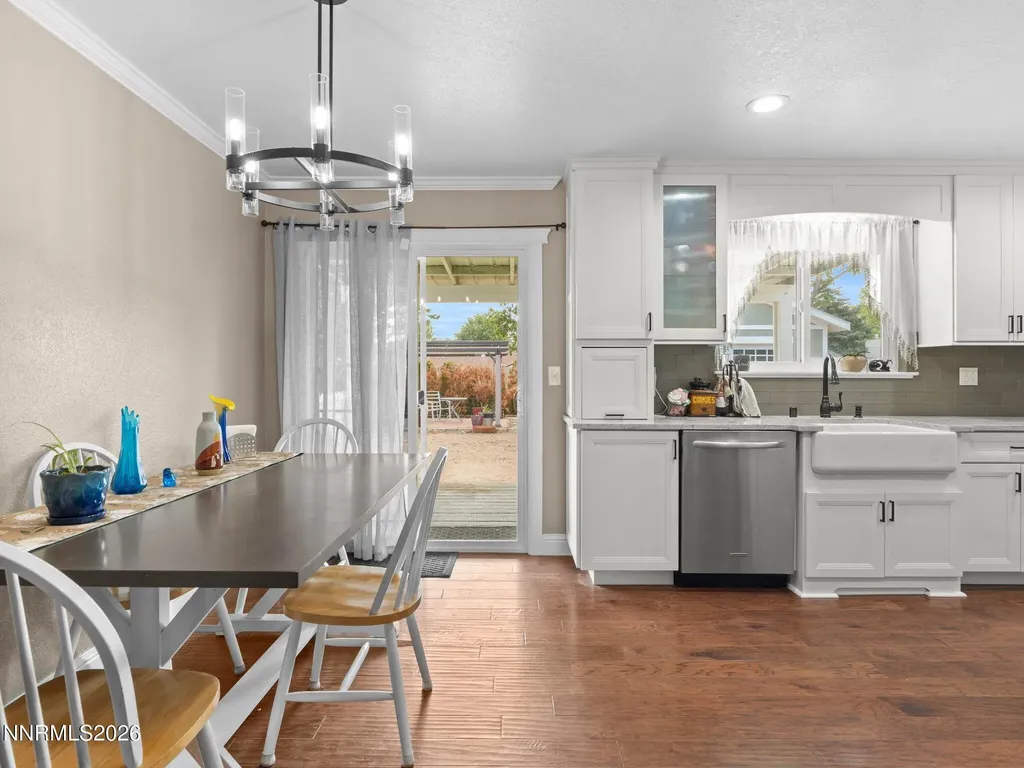 1413 Patricia Gardnerville NV 89460
