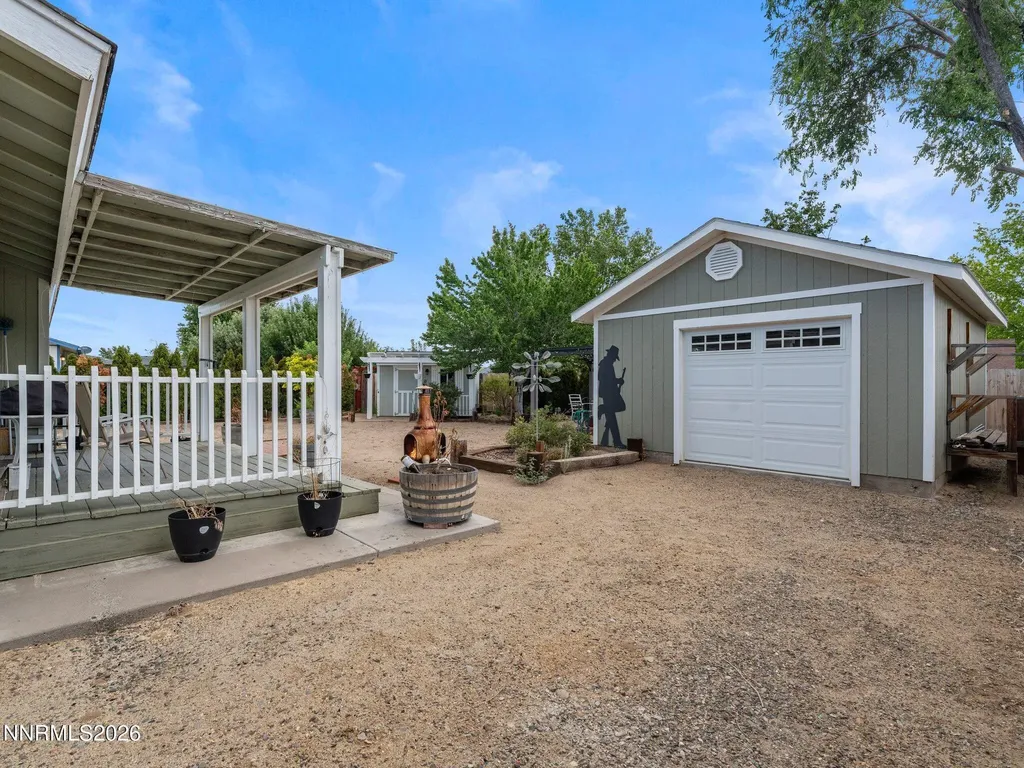 1413 Patricia Gardnerville NV 89460