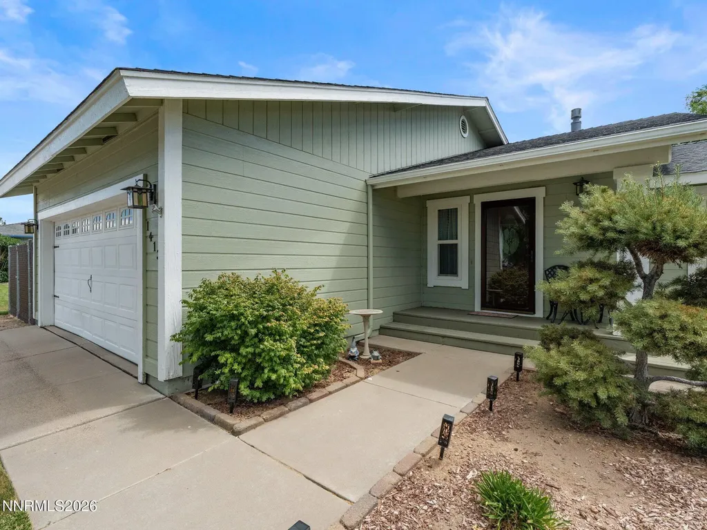 1413 Patricia Gardnerville NV 89460