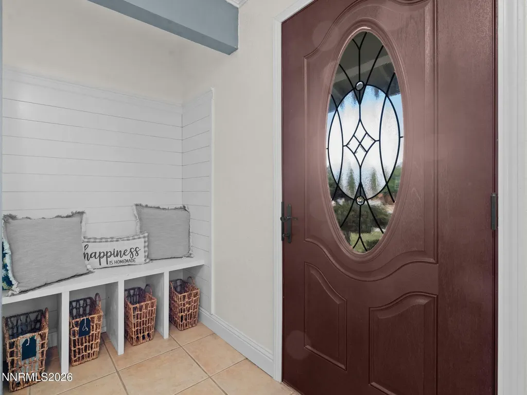 1413 Patricia Gardnerville NV 89460