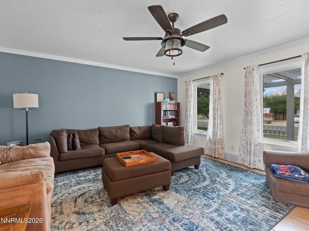 1413 Patricia Gardnerville NV 89460