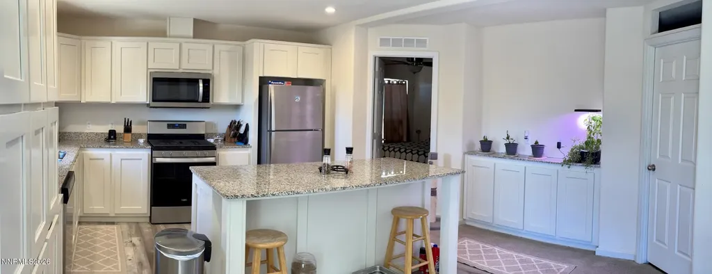 206 Sweetwater Yerington NV 89447