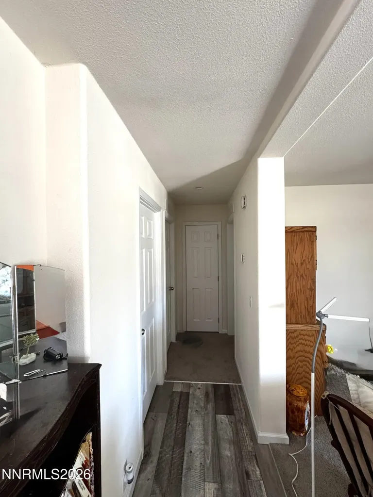 206 Sweetwater Yerington NV 89447