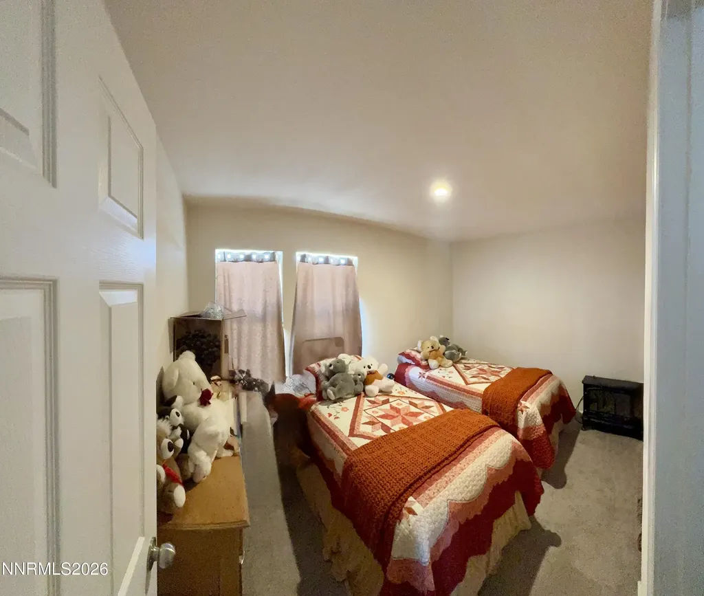 206 Sweetwater Yerington NV 89447