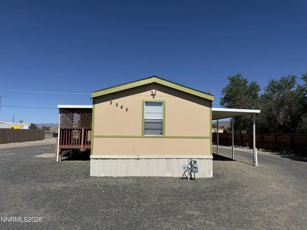 2545 Truckee Silver Springs NV 89429