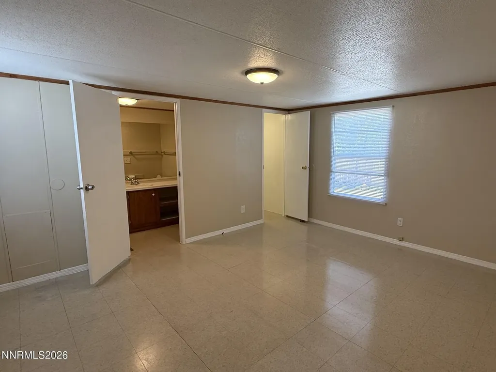 2545 Truckee Silver Springs NV 89429