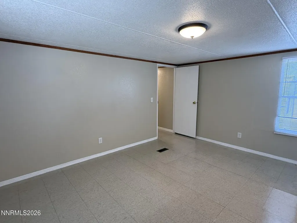 2545 Truckee Silver Springs NV 89429