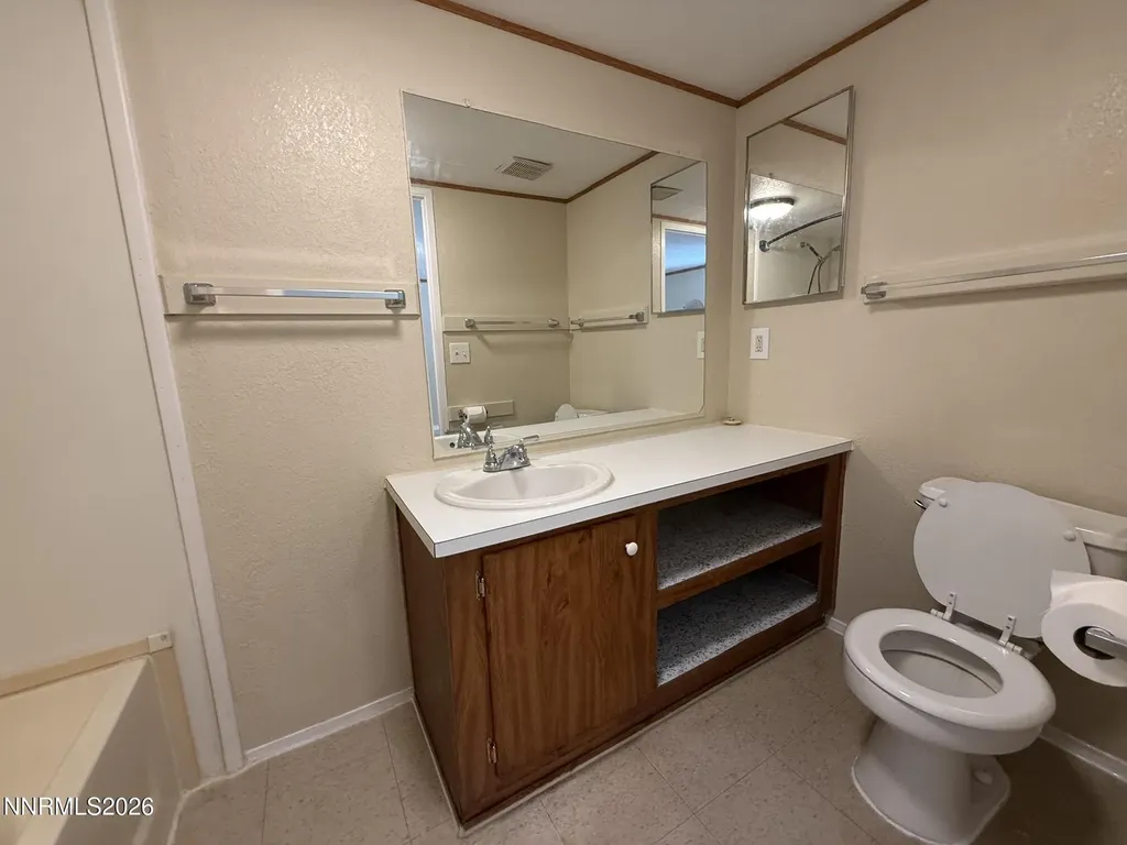 2545 Truckee Silver Springs NV 89429