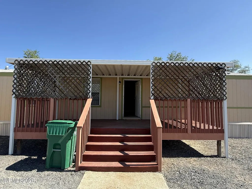 2545 Truckee Silver Springs NV 89429