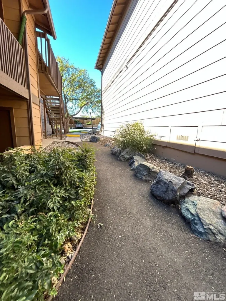 2904 Tierra Verde Reno NV 89512
