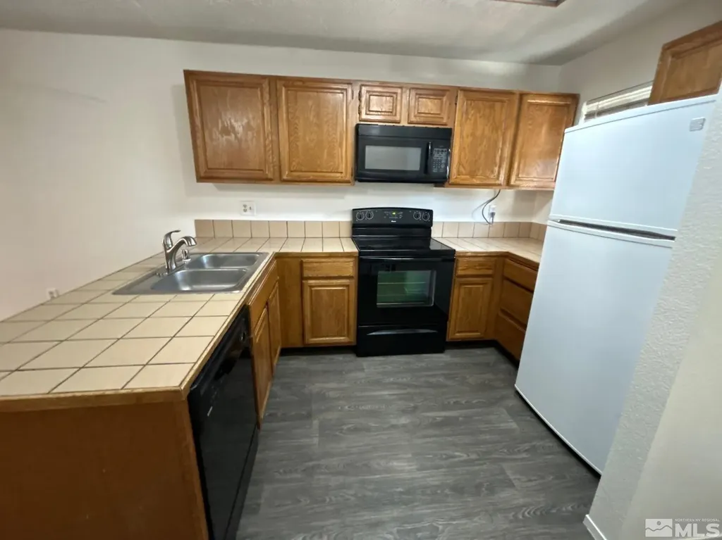 2904 Tierra Verde Reno NV 89512