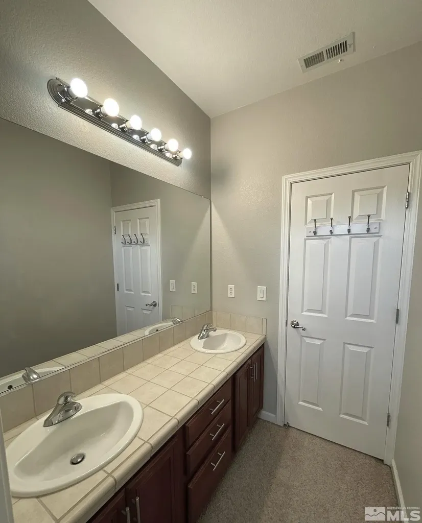 5055 Coggins Reno NV 89506
