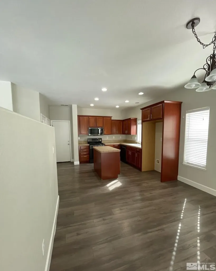 5055 Coggins Reno NV 89506