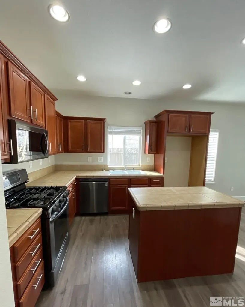 5055 Coggins Reno NV 89506