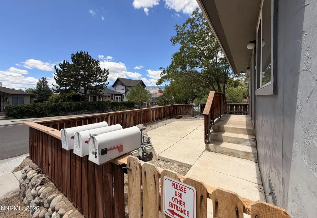 319 Thoma Reno NV 89502