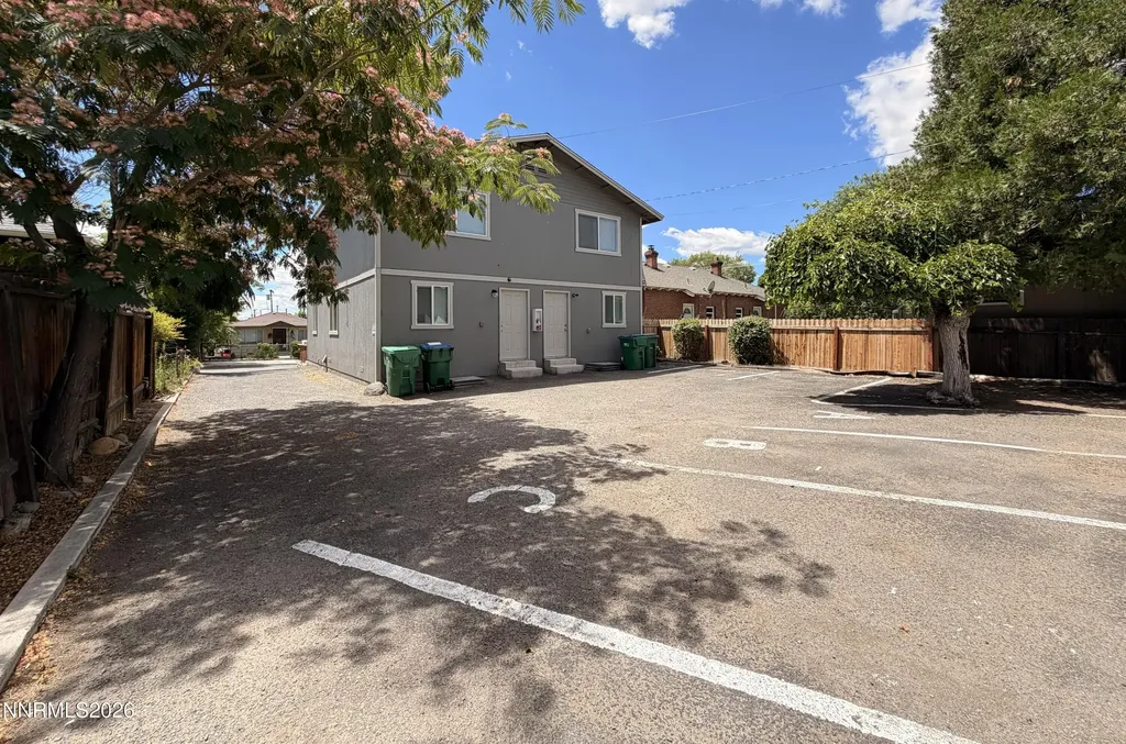 319 Thoma Reno NV 89502