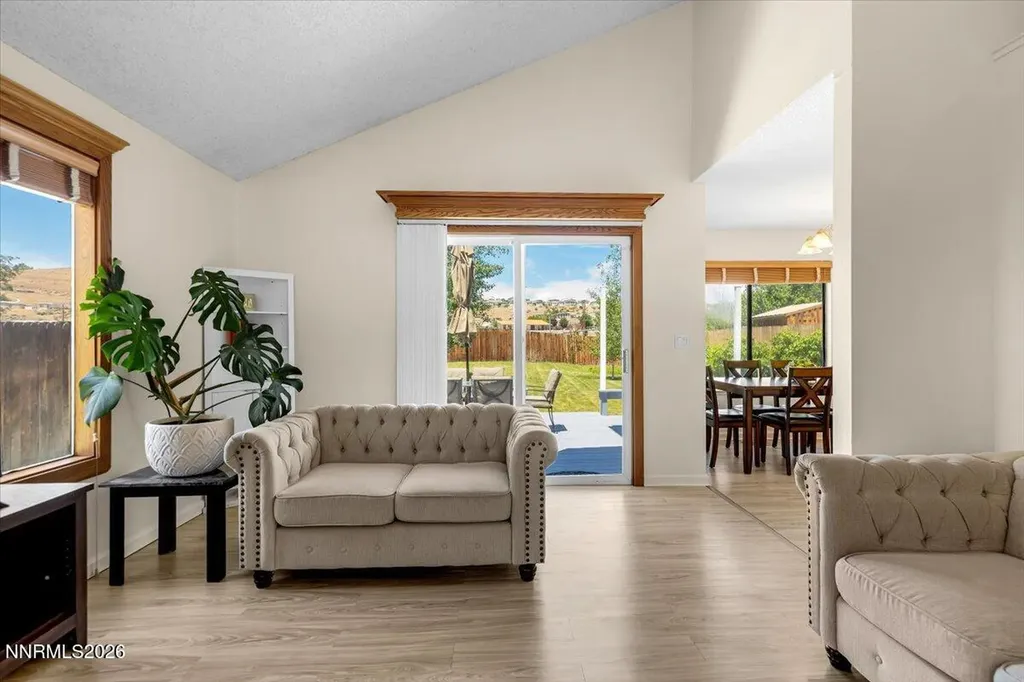 2367 Melody Reno NV 89512