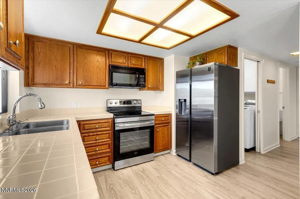 2367 Melody Reno NV 89512