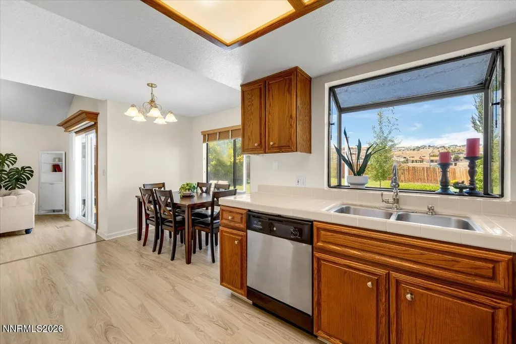 2367 Melody Reno NV 89512