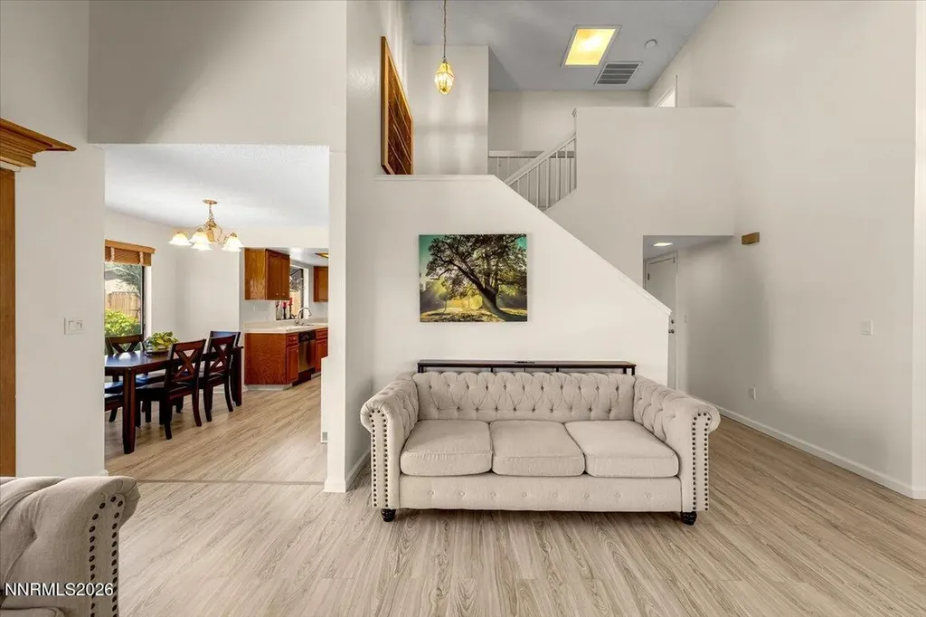 2367 Melody Reno NV 89512
