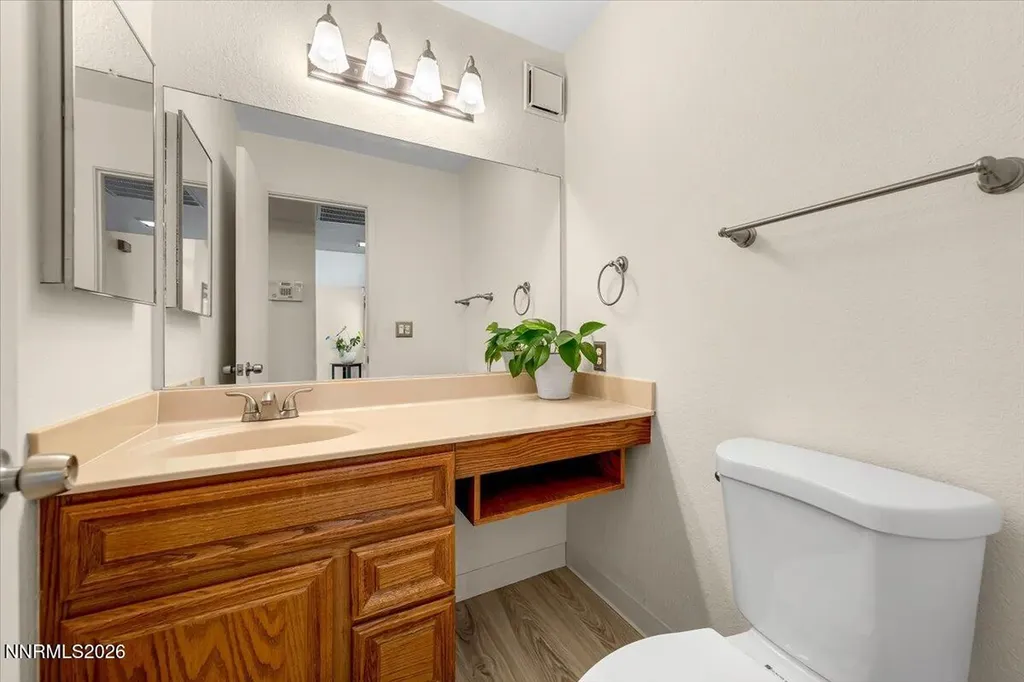2367 Melody Reno NV 89512