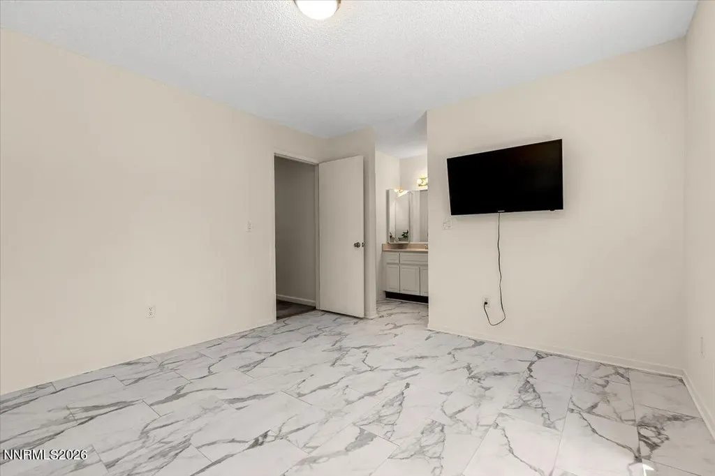2367 Melody Reno NV 89512