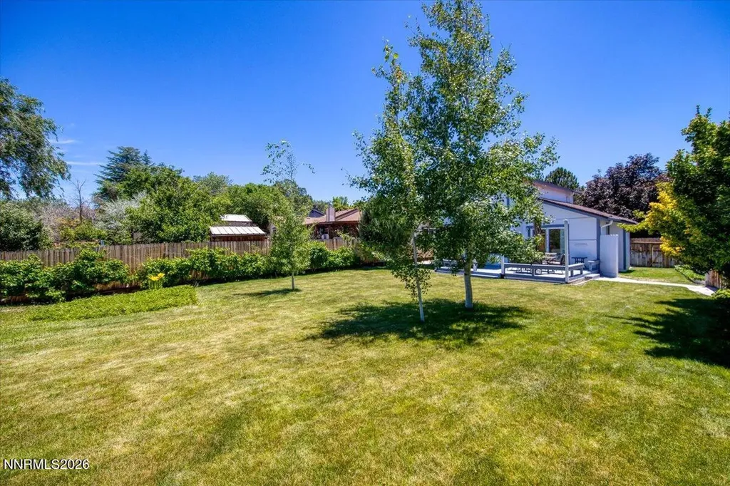 2367 Melody Reno NV 89512