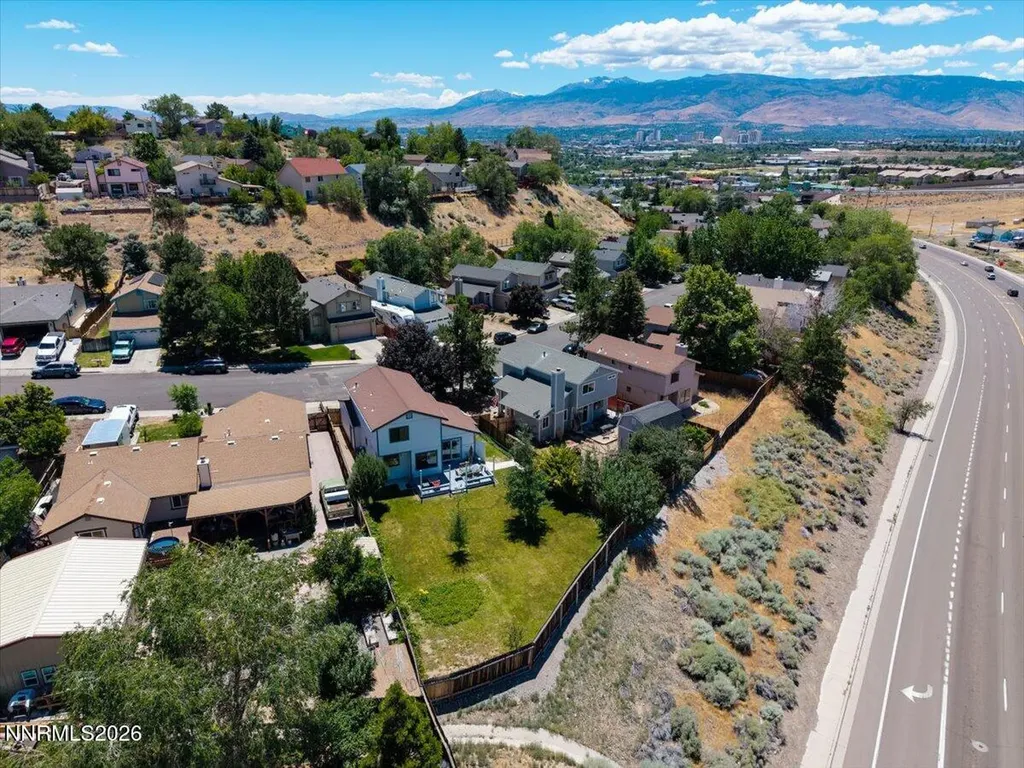 2367 Melody Reno NV 89512