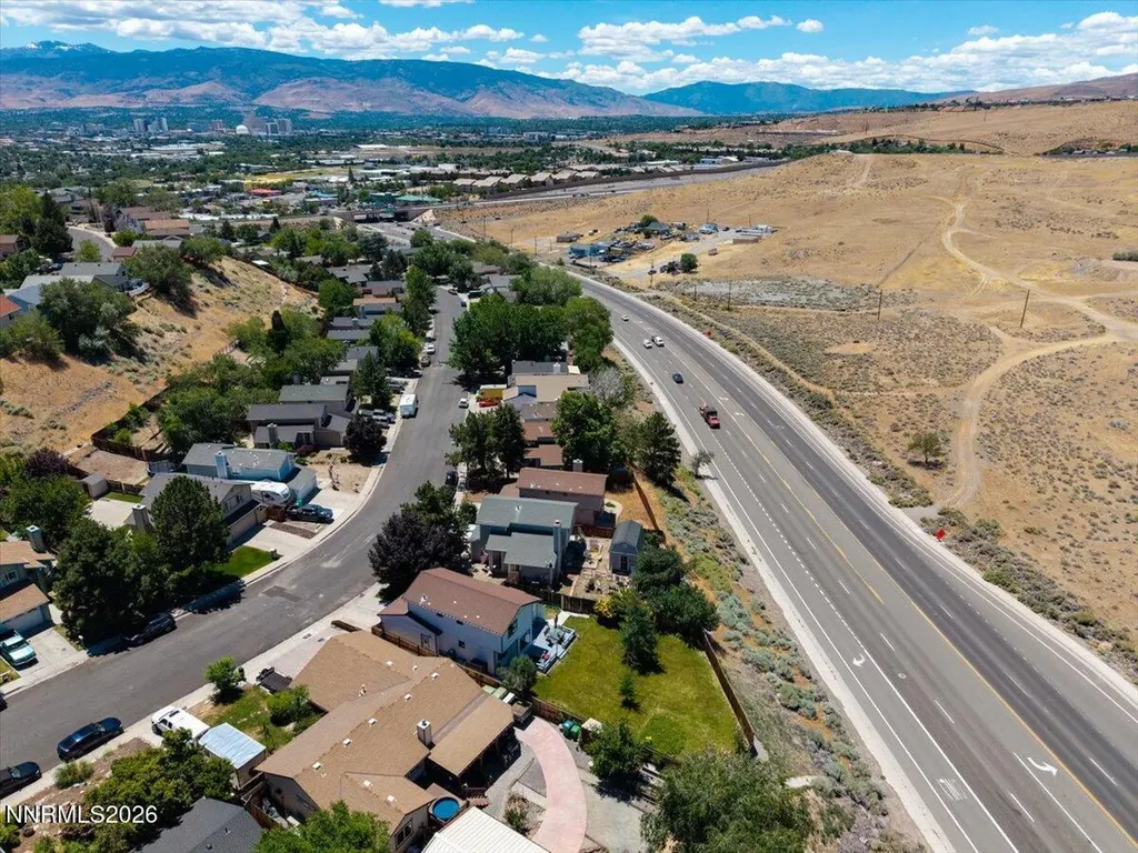 2367 Melody Reno NV 89512