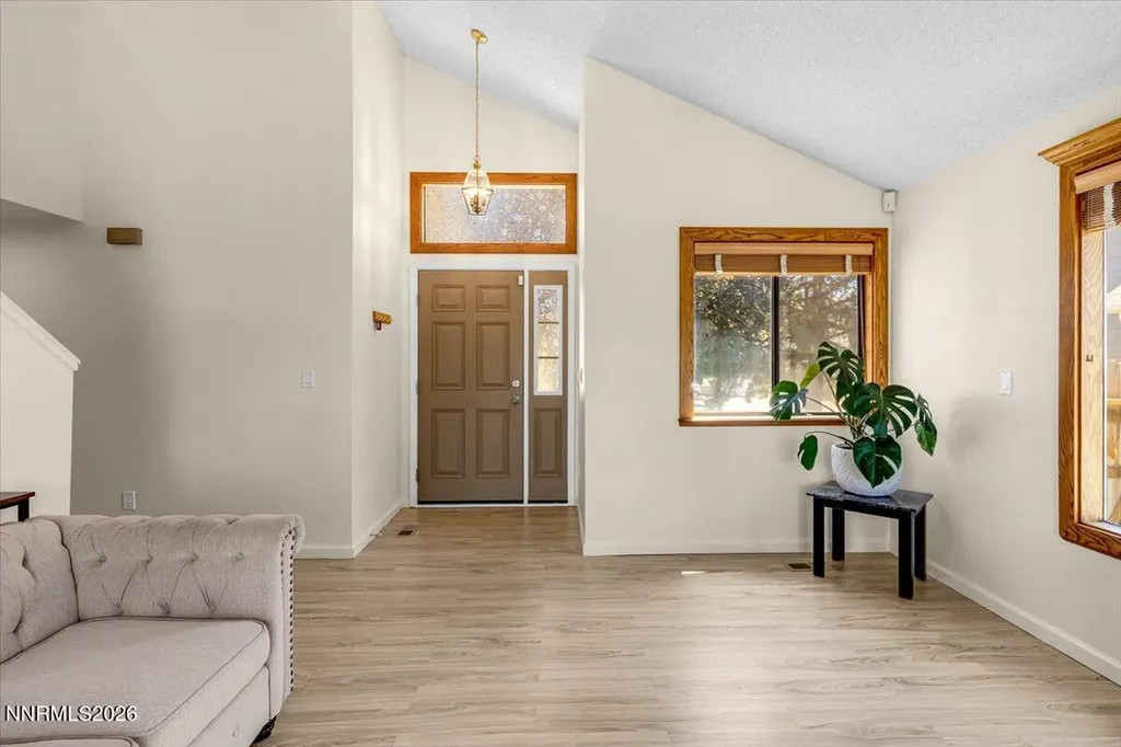 2367 Melody Reno NV 89512