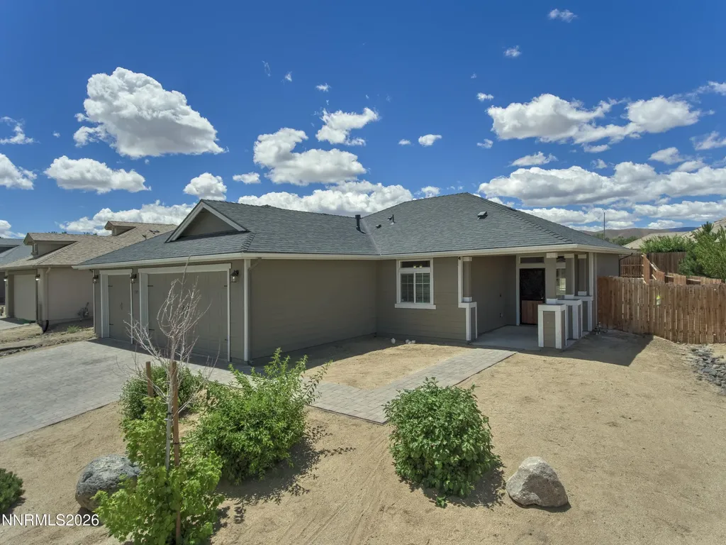 2209 Windrow Fernley NV 89408
