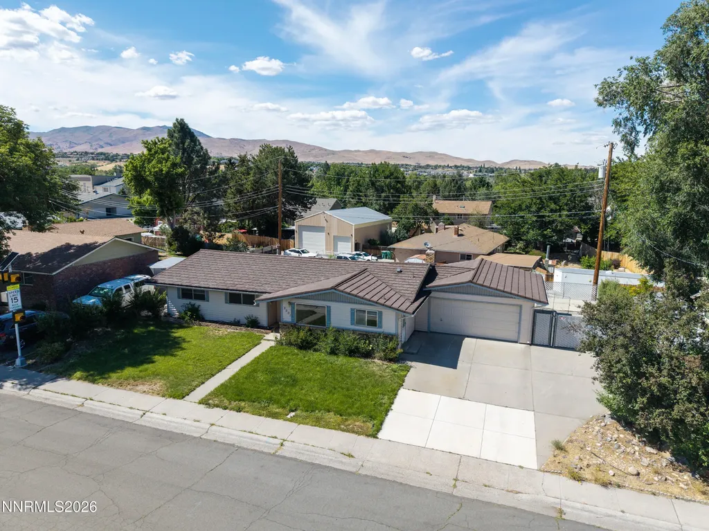 2501 Trentham Reno NV 89509