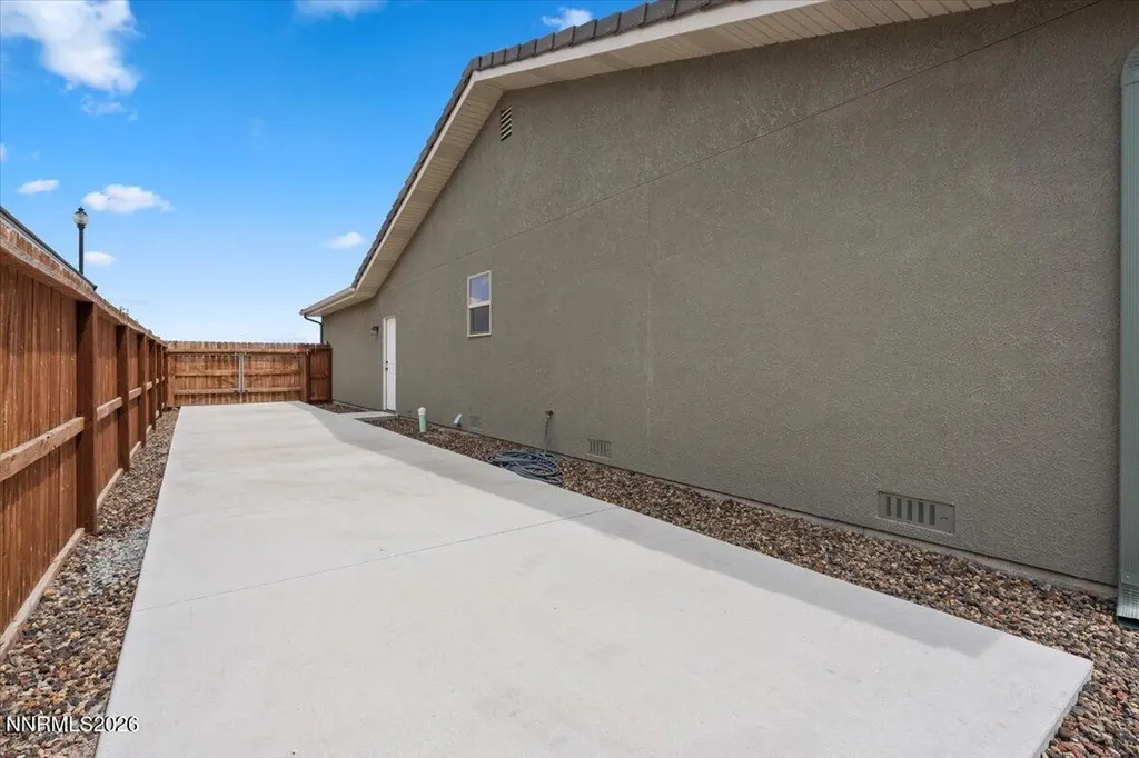 1059 Maple Fallon NV 89406