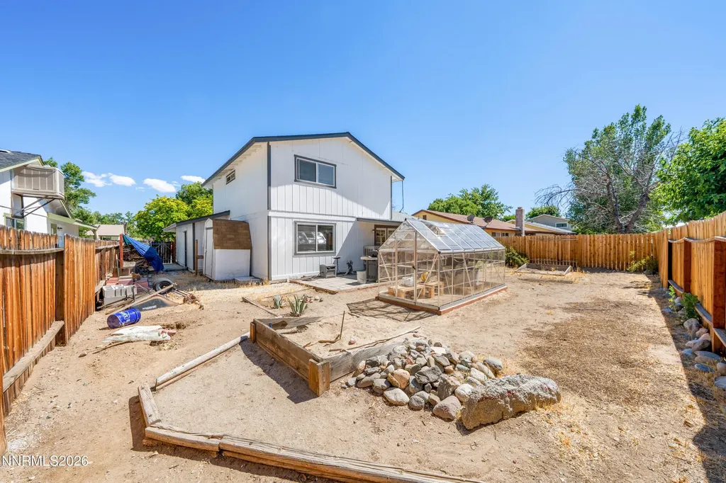 852 York Sparks NV 89434