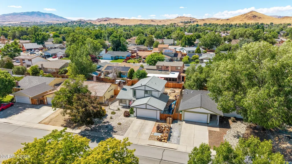852 York Sparks NV 89434