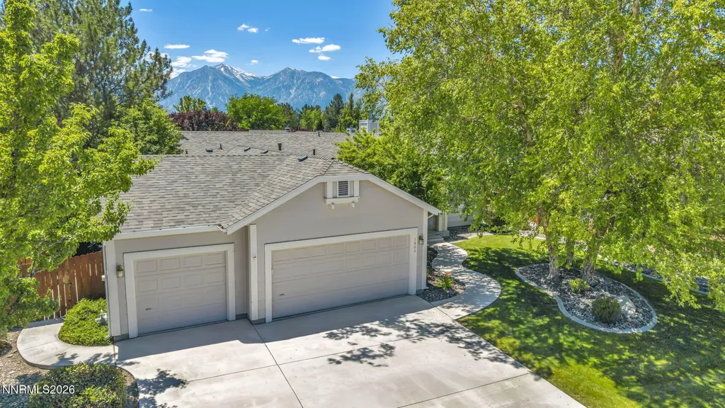 1800 Bougainvillea Minden NV 89423