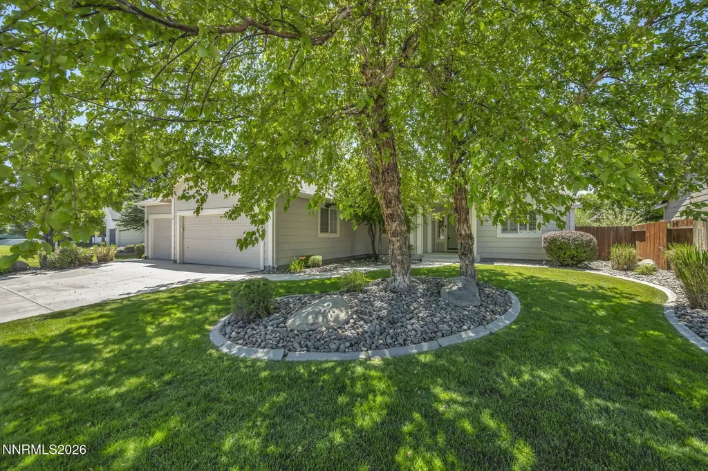 1800 Bougainvillea Minden NV 89423