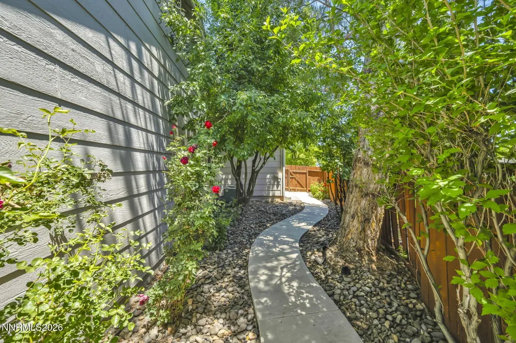 1800 Bougainvillea Minden NV 89423