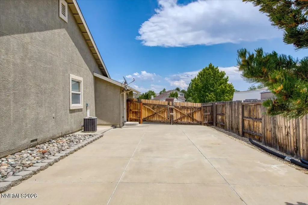 4033 Little Valley Reno NV 89508