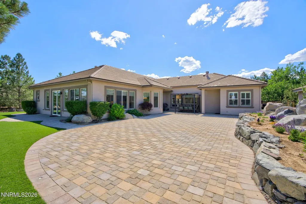 15000 Chateau Reno NV 89511