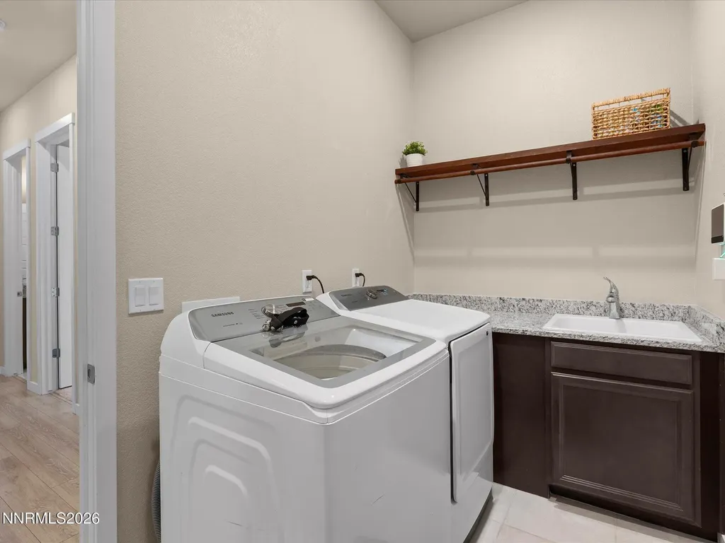 1227 Silver View Sparks NV 89436