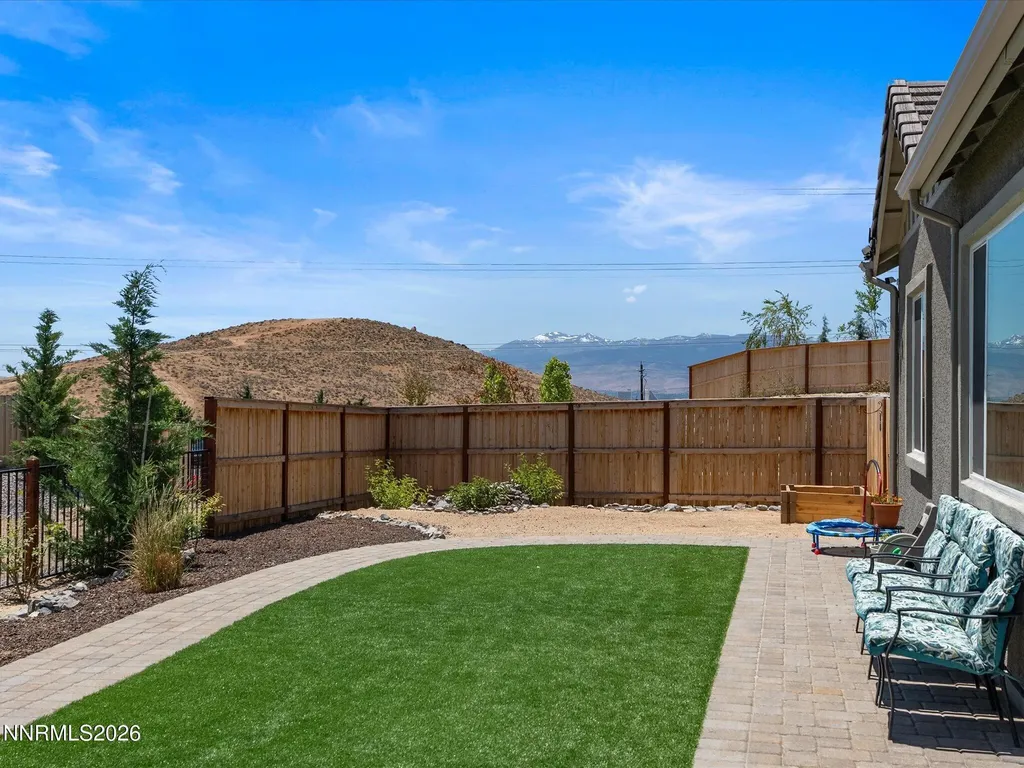 1227 Silver View Sparks NV 89436