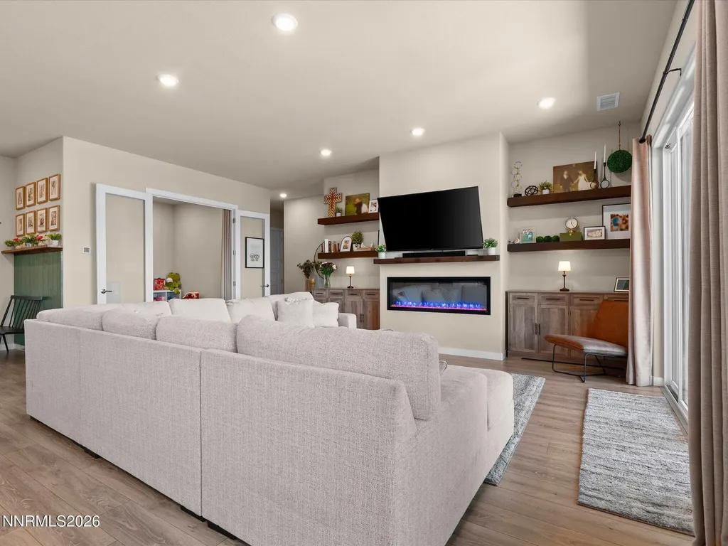1227 Silver View Sparks NV 89436