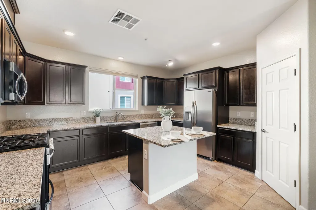 2989 Silver River Sparks NV 89431