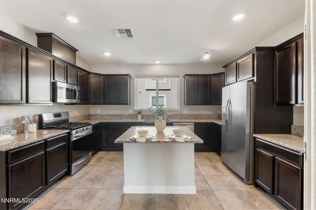 2989 Silver River Sparks NV 89431