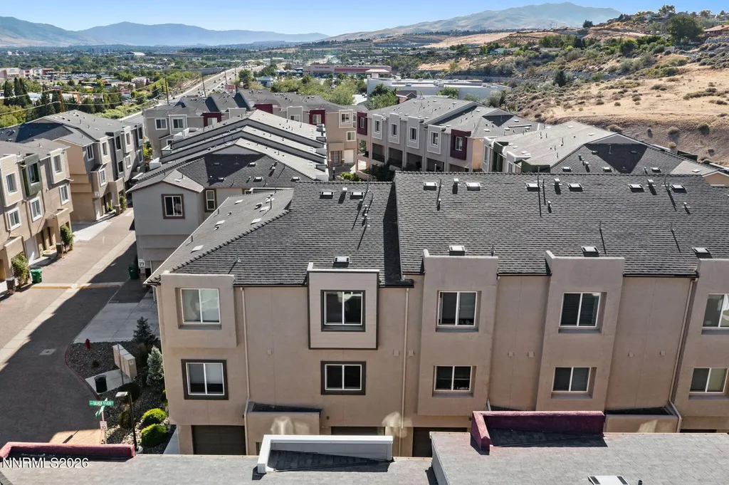 2989 Silver River Sparks NV 89431