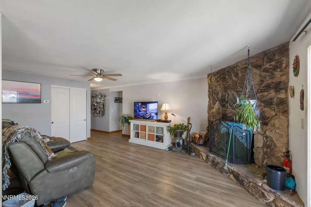 2265 Dakota Reno NV 89506