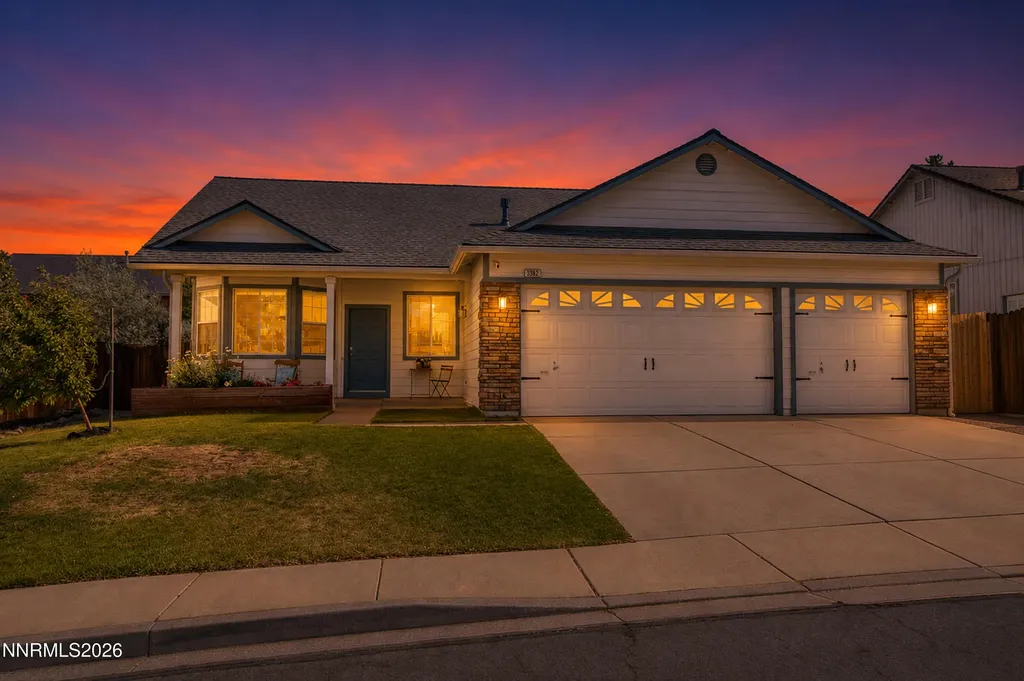 3382 Snake River Reno NV 89503