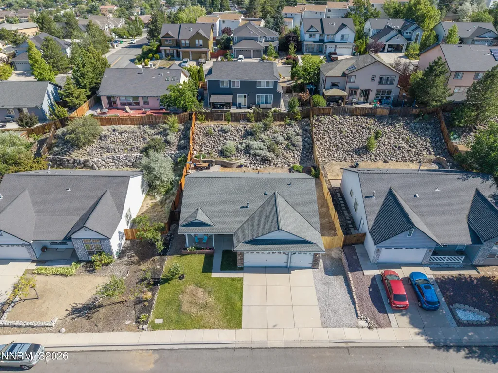 3382 Snake River Reno NV 89503
